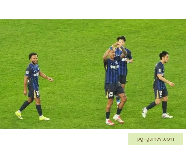 冬窗三镇前锋被截胡 卡迪斯成备选 冬窗三镇前锋被截胡 卡迪斯成备选